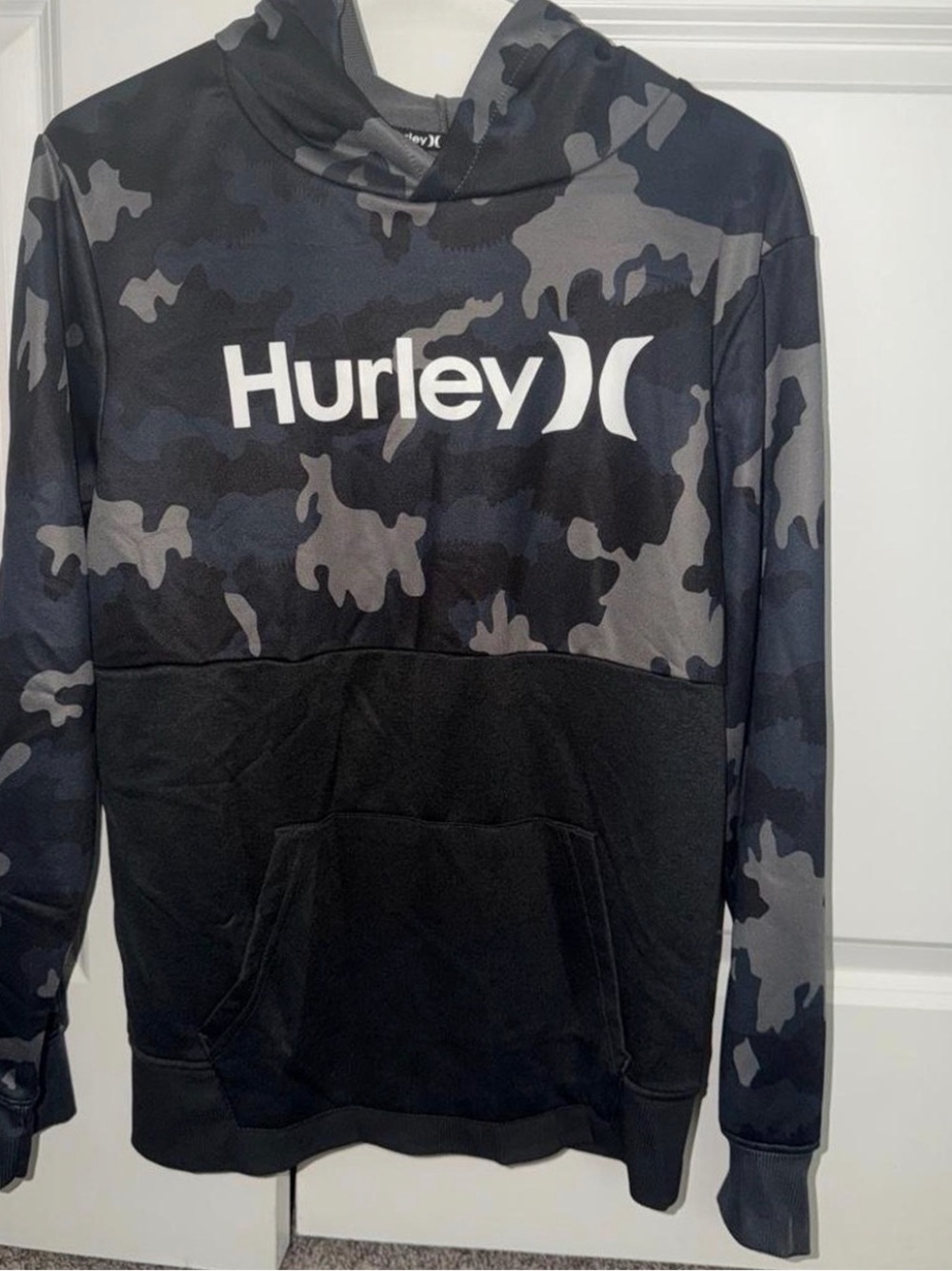 Hurley Youth Black & Gray Camo Pullover Hoodie